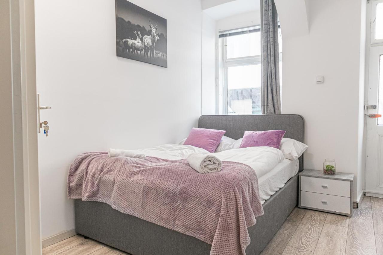 Cozy Room @ Hauptbahnhof - Well Situated & Central Bécs Kültér fotó
